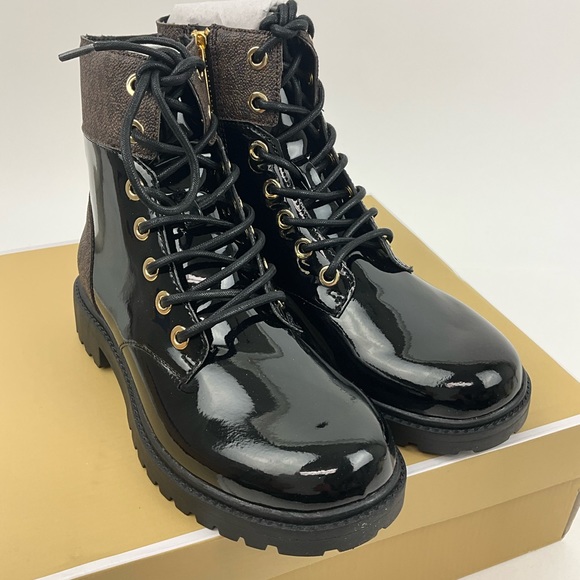 Michael Kors Alistair Lace-Up Lug Sole Combat Booties New In Box - Picture 4 of 10